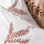 سرویس ملحفه کاتن باکس مدل Elite Bouquest Ekru دو نفره 6 تکه